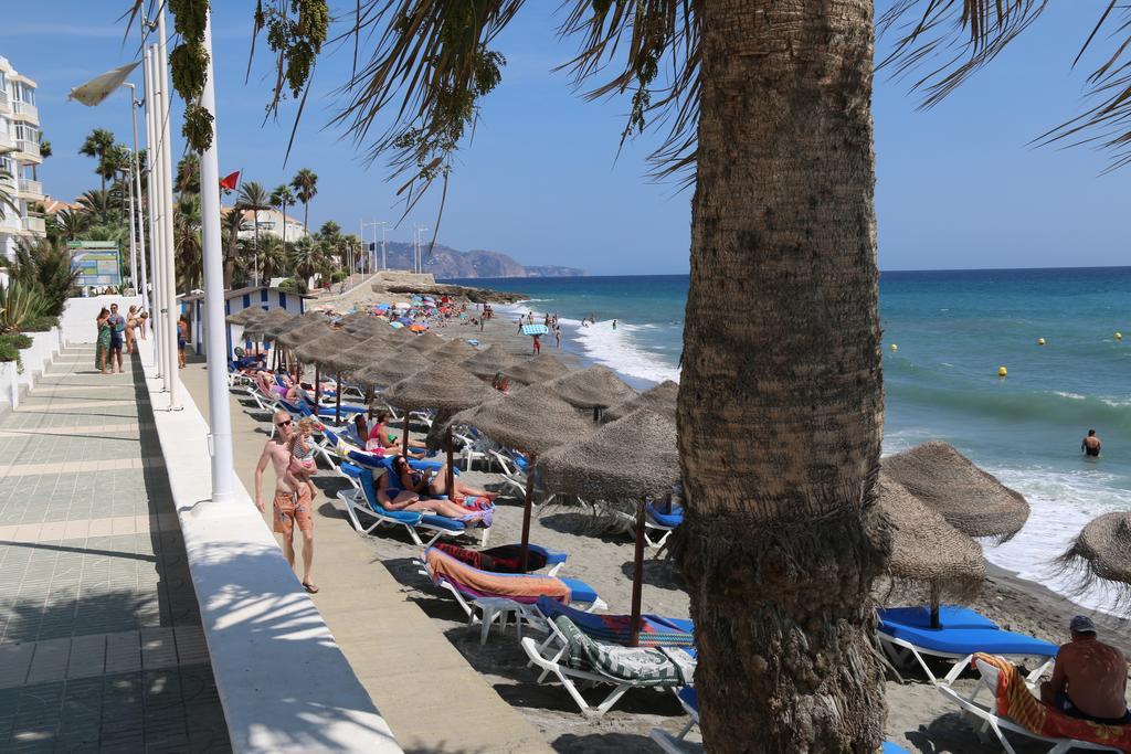Andaluz Apartments - Algarrobo 네르하 외부 사진