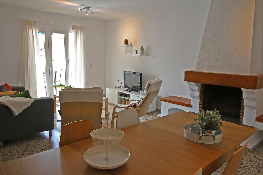 Andaluz Apartments - Algarrobo 네르하 외부 사진
